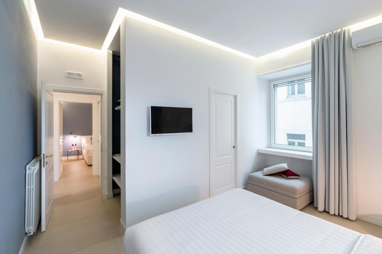 Starhost - Petit B&B ซาแลร์โน ภายนอก รูปภาพ