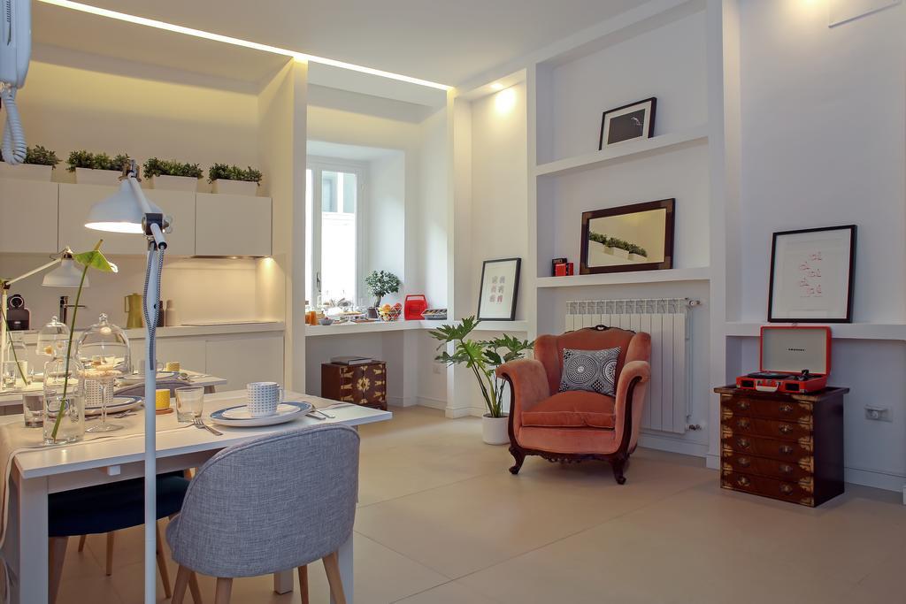 Starhost - Petit B&B ซาแลร์โน ภายนอก รูปภาพ