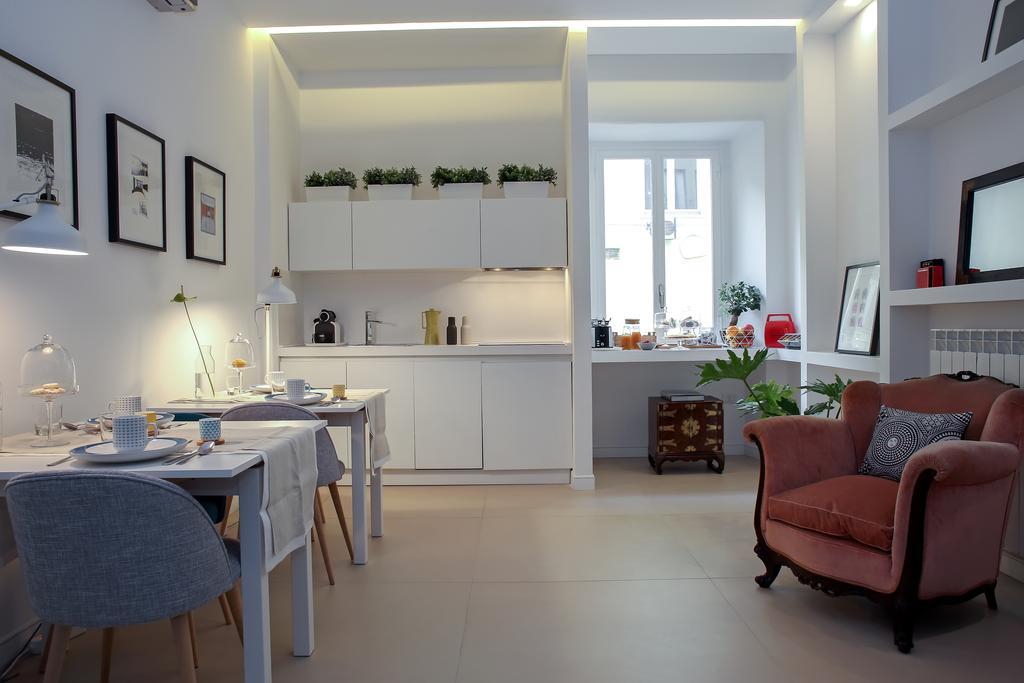 Starhost - Petit B&B ซาแลร์โน ภายนอก รูปภาพ