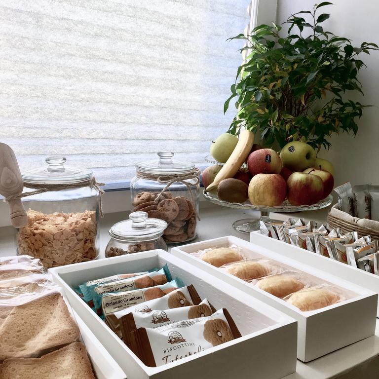 Starhost - Petit B&B ซาแลร์โน ภายนอก รูปภาพ